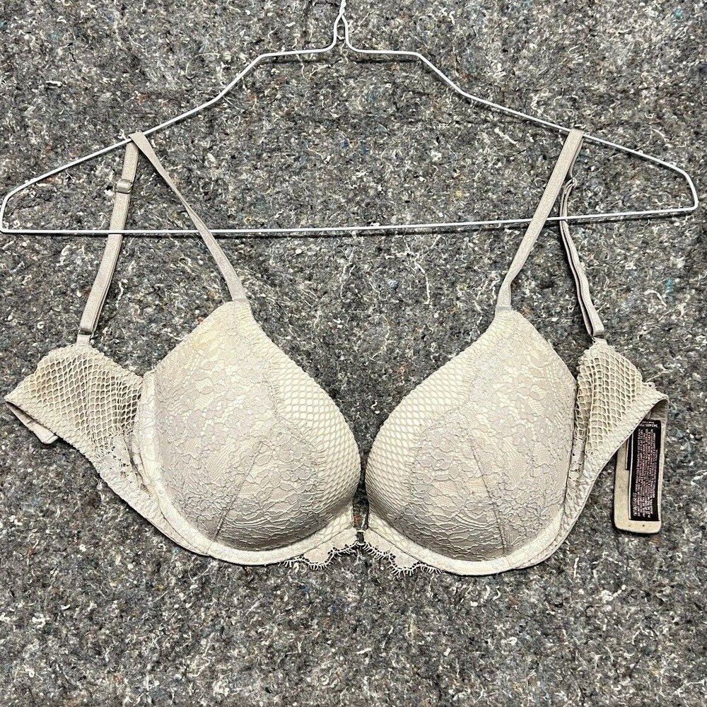 Victoria Secret Very Sexy Push Up Bra 32D Grey Lace Padded Underwire 342400-7SM